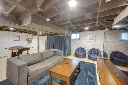 Pet-Friendly St Louis Home with Grill and Backyard in Richmond Heights, USA