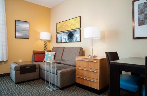 Foto - TownePlace Suites Orlando at FLAMINGO CROSSINGS® Town Center/Western Entrance