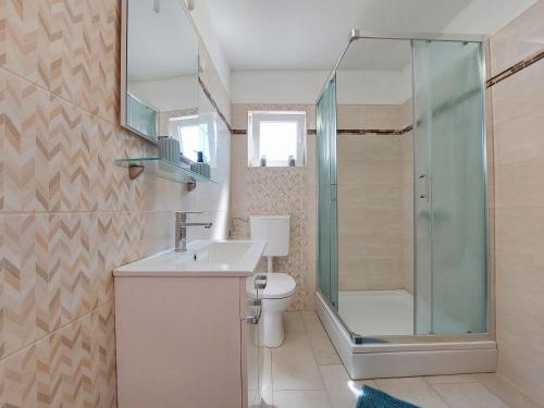 One-Bedroom Apartment image 1