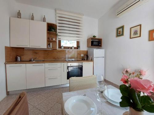 Apartments Ivanka - image 6