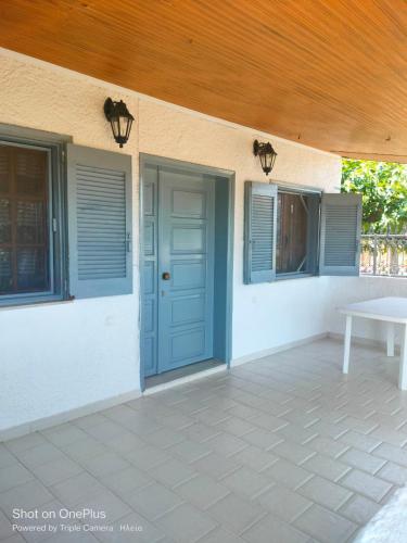 Katakolo Beach front sleeps 5 - Location saisonnière - Katakolon