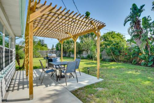 Charming Port Orange Home - Walk to Beach!