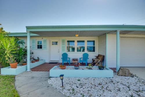 Charming Port Orange Home - Walk to Beach! in Port Orange, USA