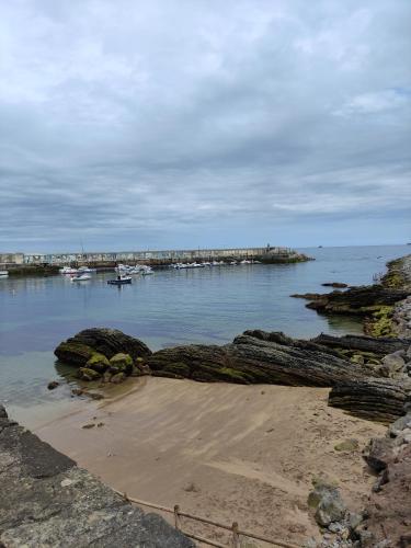 Timón, cerca de la Playa, Candás (foto 3)
