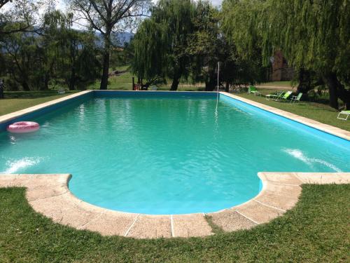 Úszómedence, Hermosa Cabaña El Nogalito Mina Clavero (Hermosa Cabana El Nogalito Mina Clavero) in Rio De Los Sauces