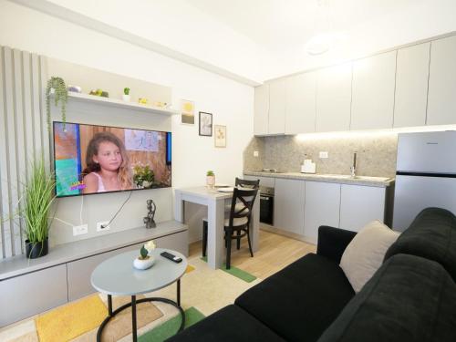 Comfy Studio at 'Mangalem21 Complex' Parking-WiFi-AC-View, Tirana (photo 6)