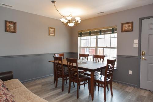 AMAZING!!!! Luxury 5BR, Steps to beach and Fun! Fully Renovated Beach house! in Atlantic City, USA