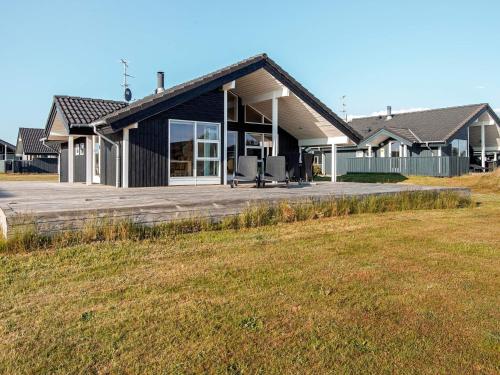  6 person holiday home in Ringkøbing-By Traum in Ringkøbing