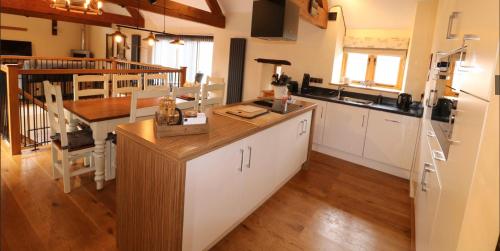 virtuve, Rivington Barn in Howle Hill