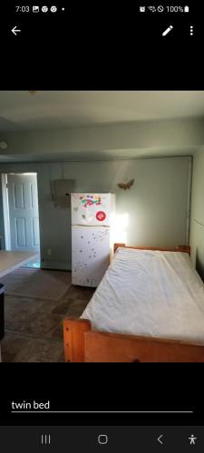 ARMANI MANOR UPSTAIRS UNIT 3 quaint rustic 1br in Wildwood, USA
