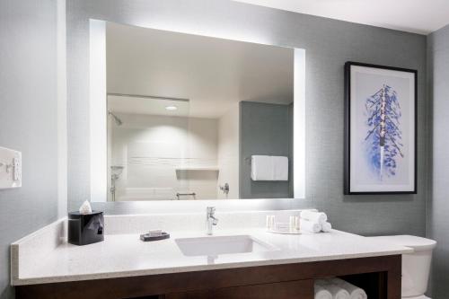 Residence Inn by Marriott Boston Watertown - image 12