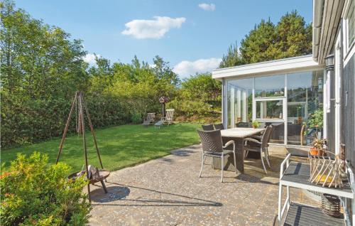 3 Bedroom Beautiful Home In Struer in Struer