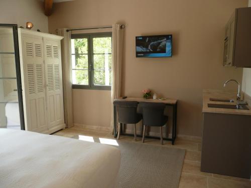 Etoile De Saint Paul - image 2