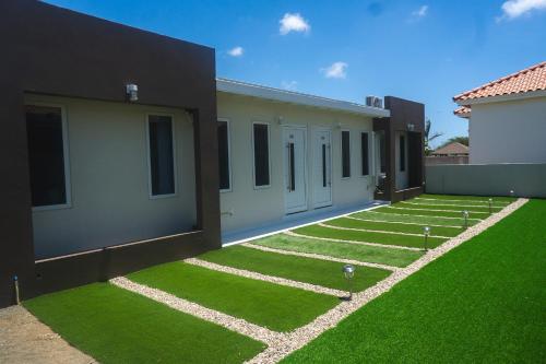 . Pavia's Centerpoint Oasis