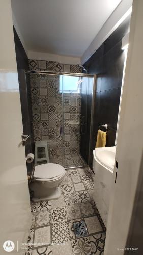 One-Bedroom Apartment image 4