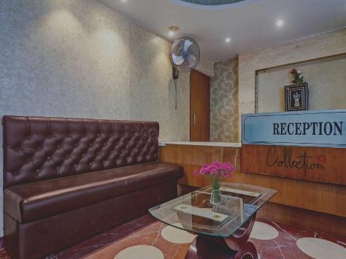 Collection O 810930 THE CROWN HOTEL