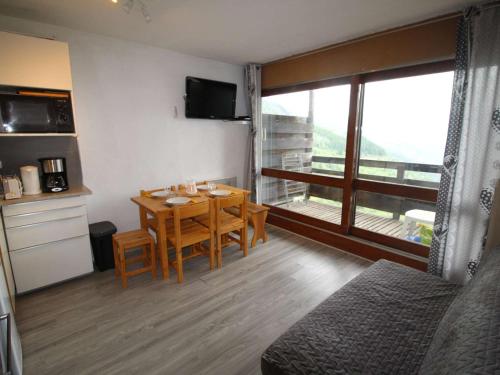 Appartement Auris, 1 pièce, 4 personnes - FR-1-297-334