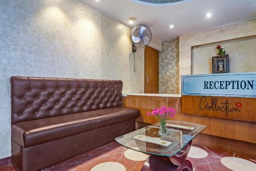 Collection O THE CROWN HOTEL – Hyderabad, IA