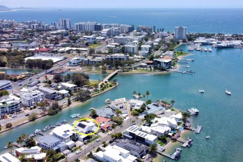 The Ultimate - Waterfront Luxury at Mooloolaba ZC2