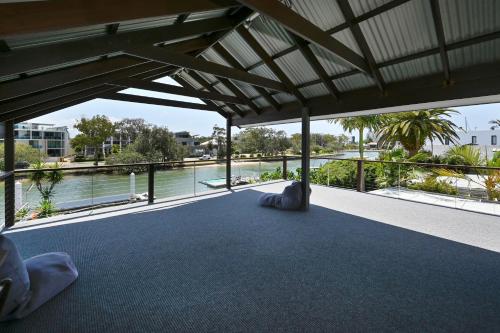 The Ultimate - Waterfront Luxury at Mooloolaba ZC2