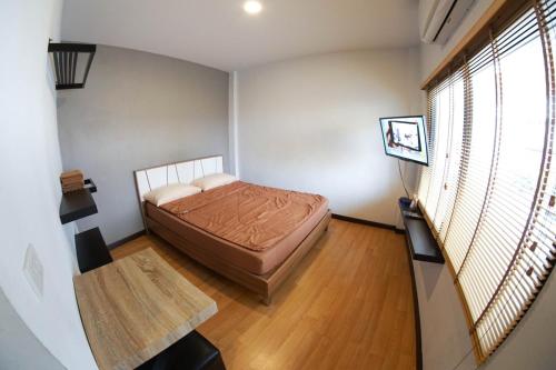 Inn Trog And Inn Soi, Bangkok