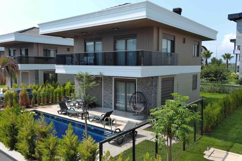 Calista Luxury Villa