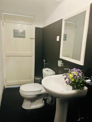 Double Room with Mountain View image 1