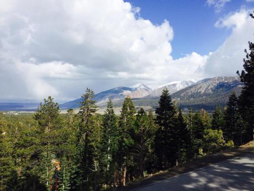 Mammoth Point by 101 Great Escapes - image 8