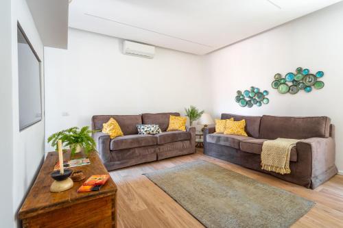 One-Bedroom Apartment room in iFlat Wood and Marble Riverfront