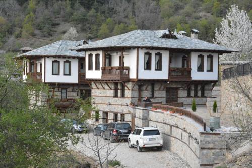 Leshtenski Perli in Leshten
