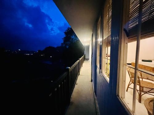 Deluxe Double or Twin Room with Lake View image 2