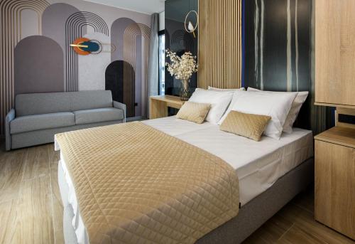 Superior Double or Twin Room image 10