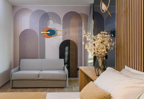 Deluxe Double or Twin Room with Sea View image 8