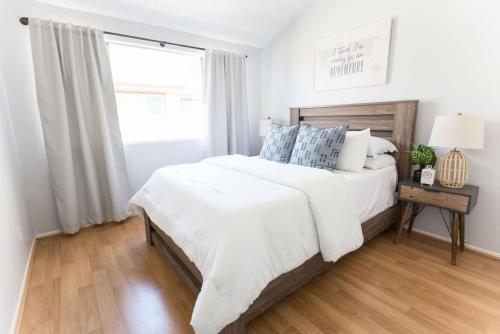 Remodeled Townhouse Close to Old Town Scottsdale - main image