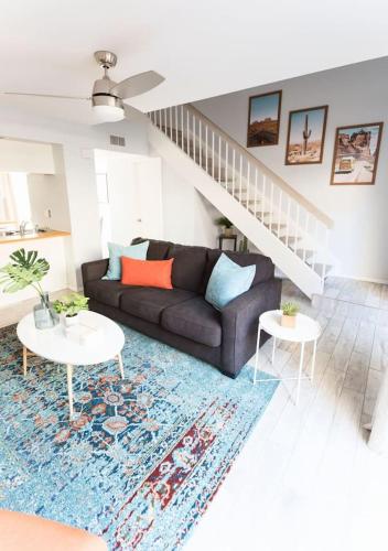 Remodeled Townhouse Close to Old Town Scottsdale - image 10