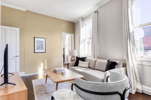 West Village 2br w wd roof nr Pier 46 NYC-990, New York (Foto 2)