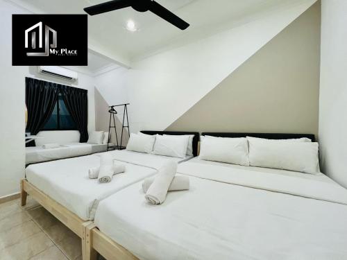 3 bedroom landed beside Jonker Taman Kota Laksamana 164B by Myplace 3 bedroom landed beside Jonker Taman Kota Laksamana 164B by Myplace