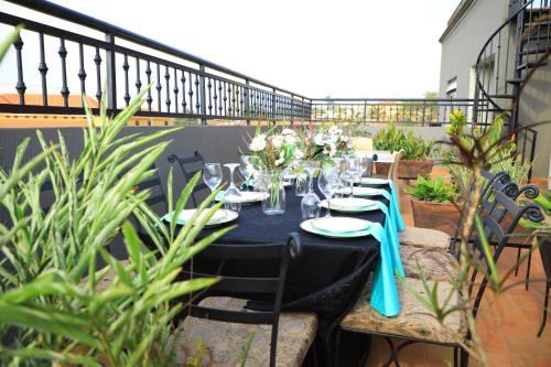 balcon/terasă, Galaxy Motel Kampala in Kampala