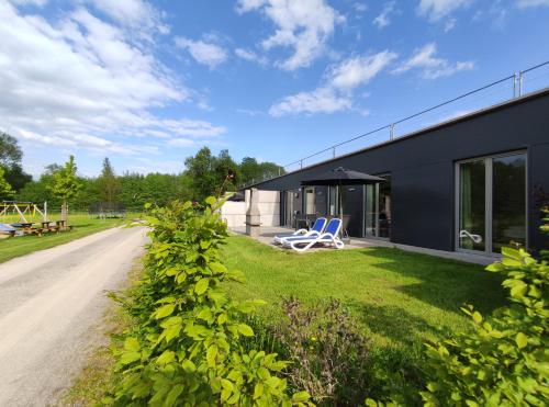 Hotelli välisilme, Erdhaus WEST - Ferienhof Bartel in Wiesentheid