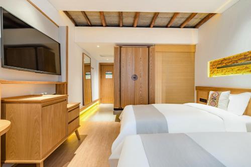 2 twin beds