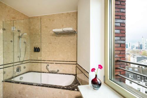 Lindner Hotel & Residence Main Plaza - image 2