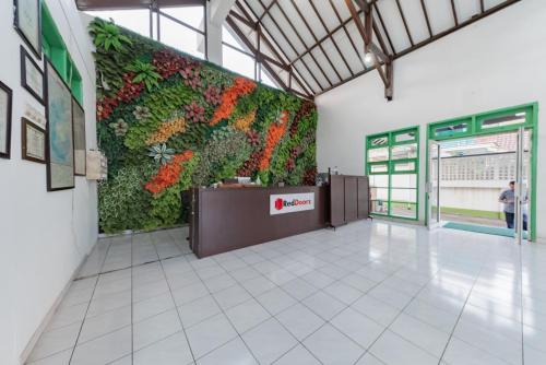 A szálláshely kívülről, RedDoorz @ Jalan R.E. Martadinata Sukabumi in Sukabumi