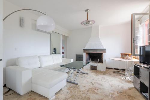Calenzana Cinque - Appt avec piscine partagée (Calenzana Cinque - Appt avec piscine partagee) in กัลวี