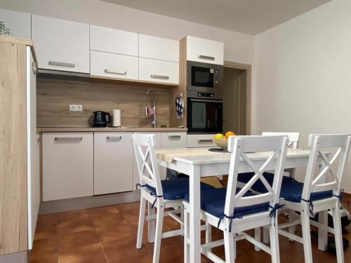 MP More in Водіце