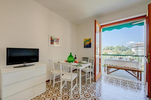  Casa Pepe -Private Terrace 100m near Lake - Happy Rentals in Toscolano-Maderno
