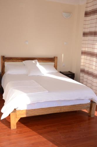 Double Room image 5