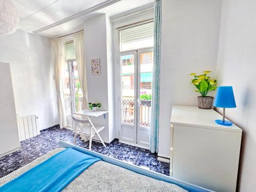Cosy apartment with balcony between beach & center 6p, Valencia (foto 9)