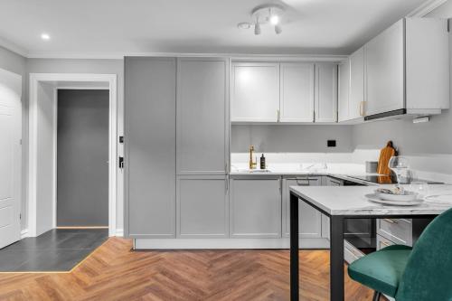 Enter St Elisabeth Suites & Spa Enter St Elisabeth Suites & Spa