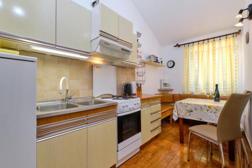 Apartments Marija - image 4