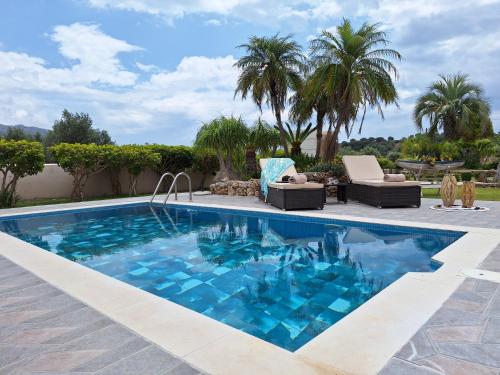  Villa Maria in Charaki